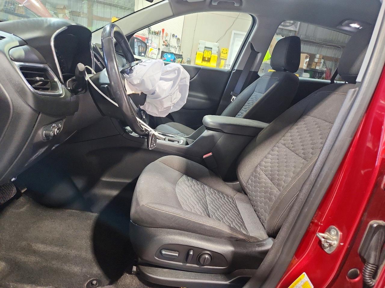 2020 CHEVROLET EQUINOX LT photo 19