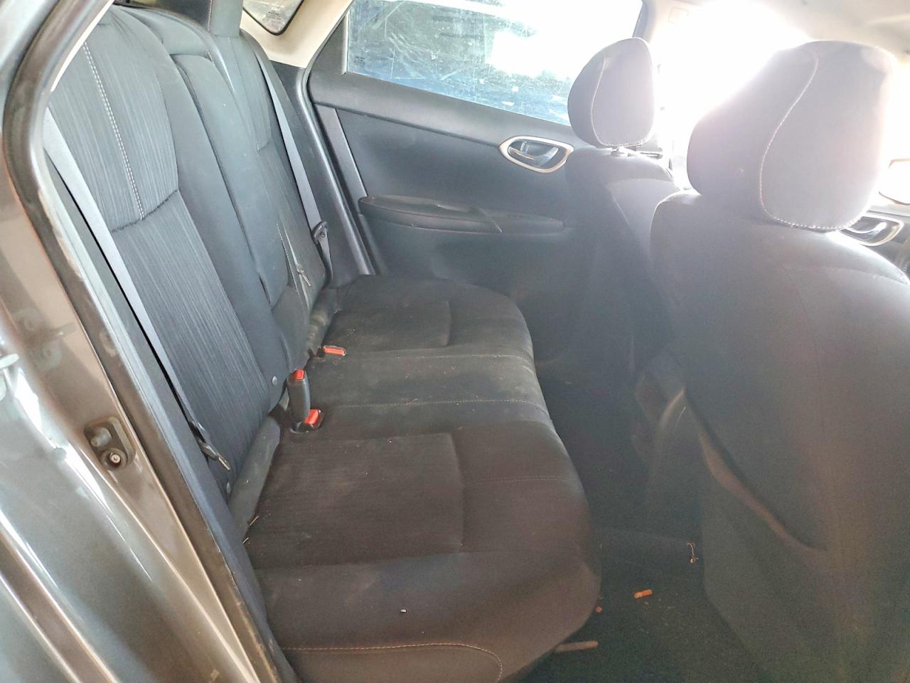 2016 NISSAN SENTRA photo 19