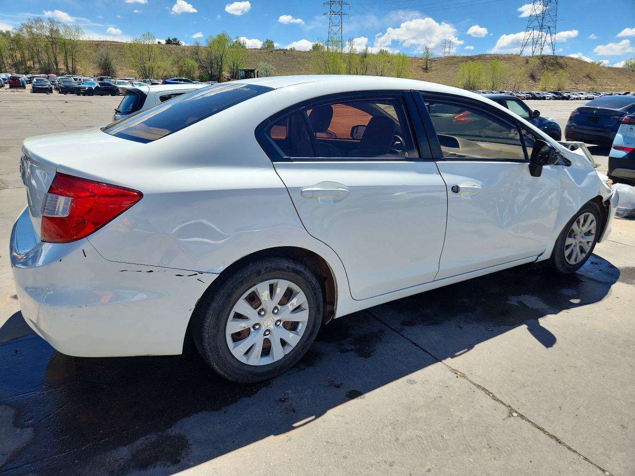 2012 HONDA CIVIC LX photo 5