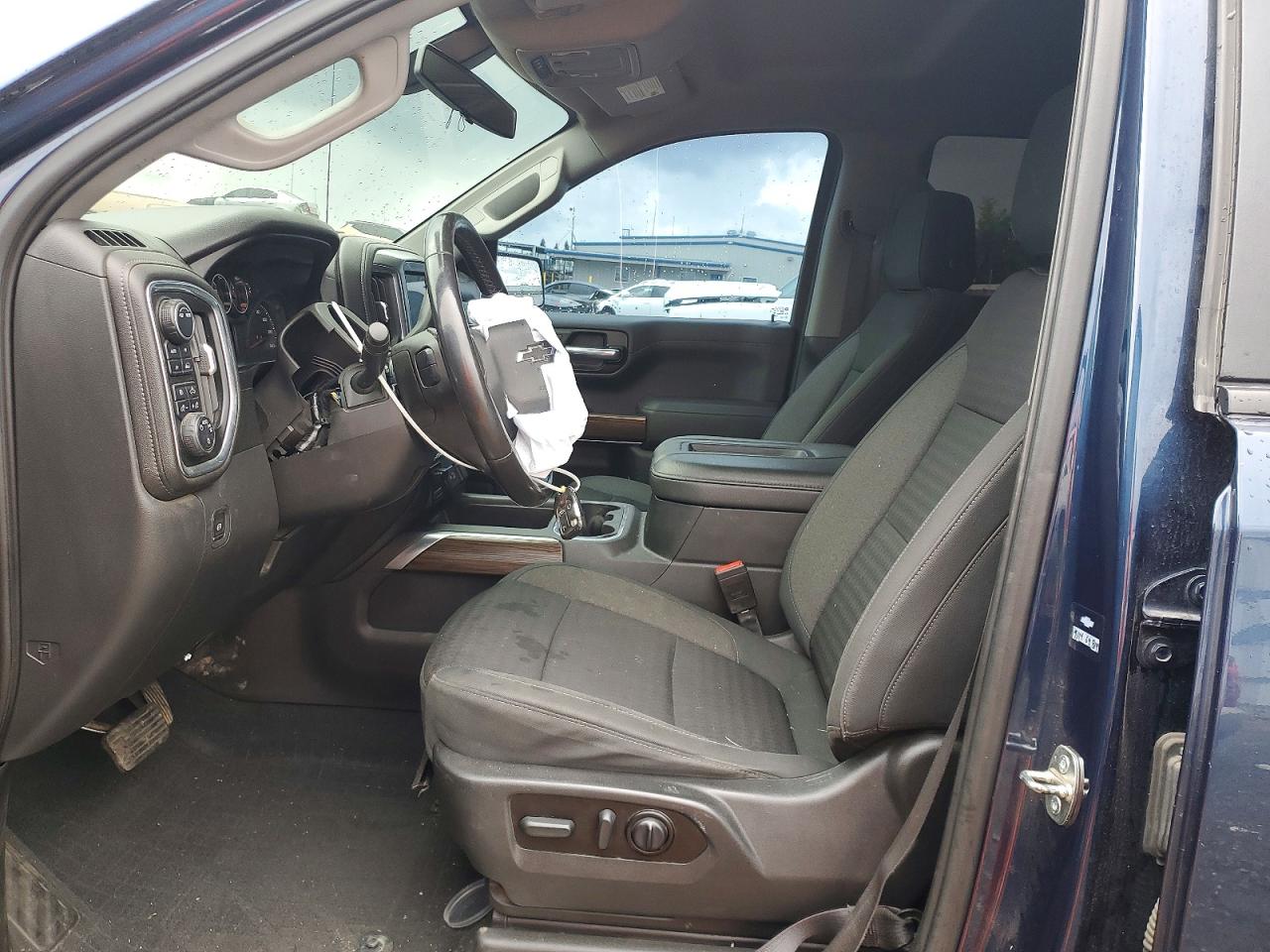 2021 CHEVROLET SILVERADO K1500 RST photo 13