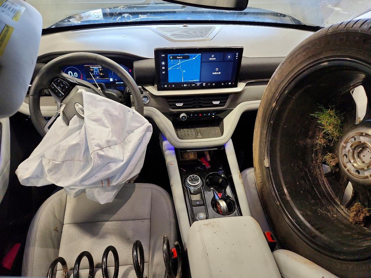 2025 FORD EXPLORER PLATINUM photo 15