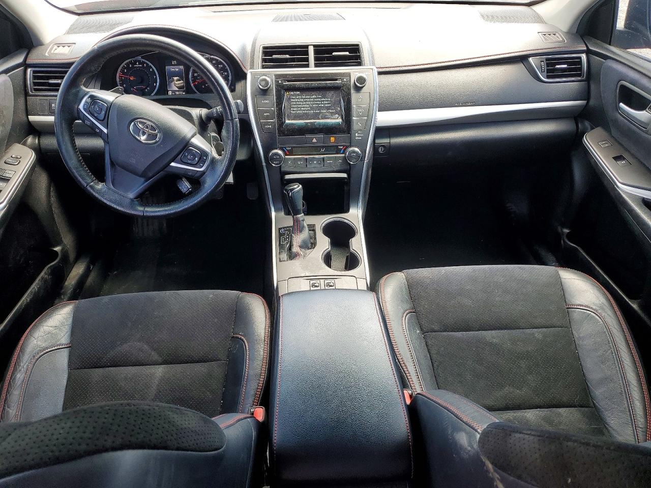 2015 TOYOTA CAMRY XSE photo 15