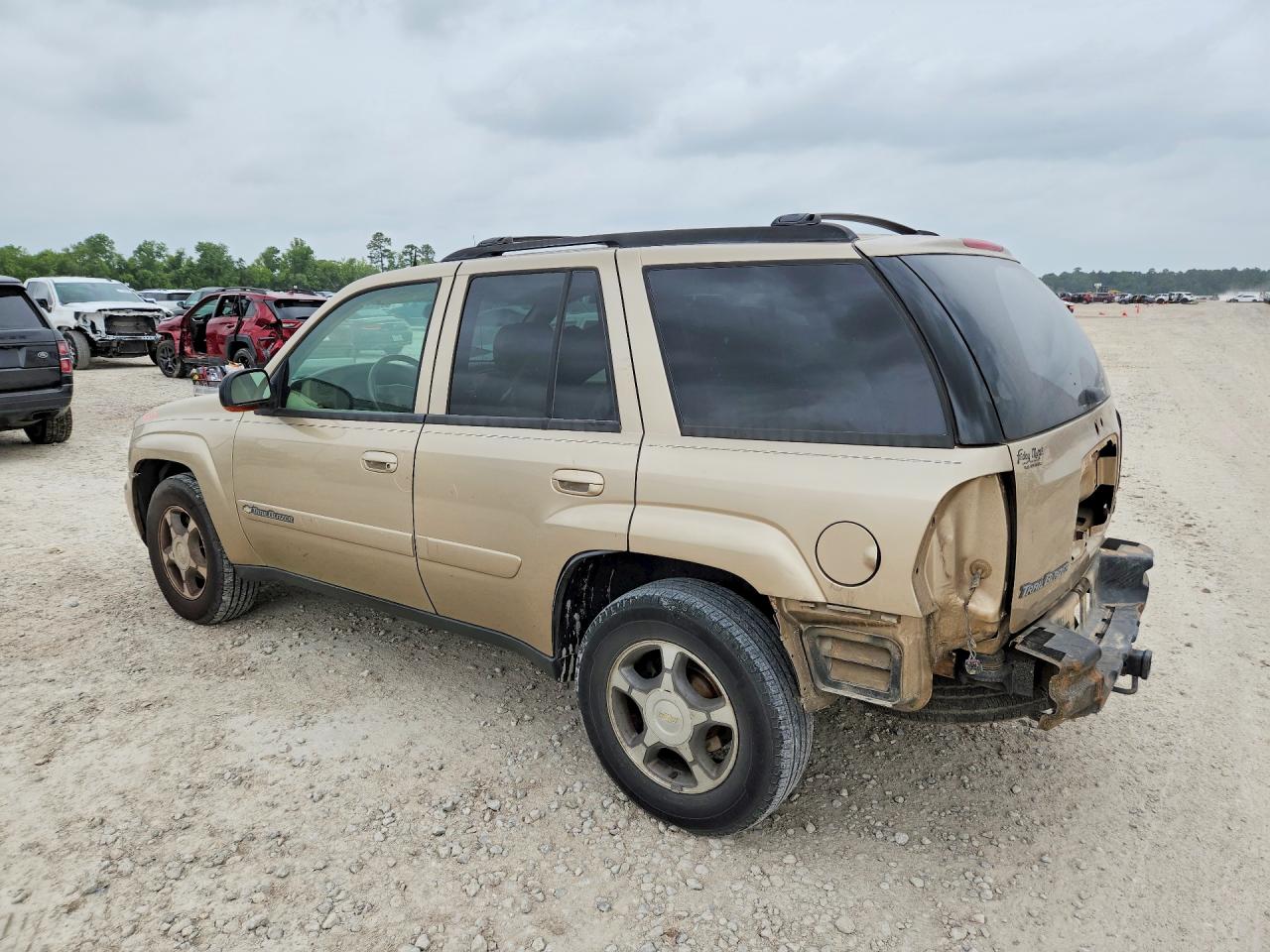 2004 CHEVROLET TRAILBLAZER LS photo 4