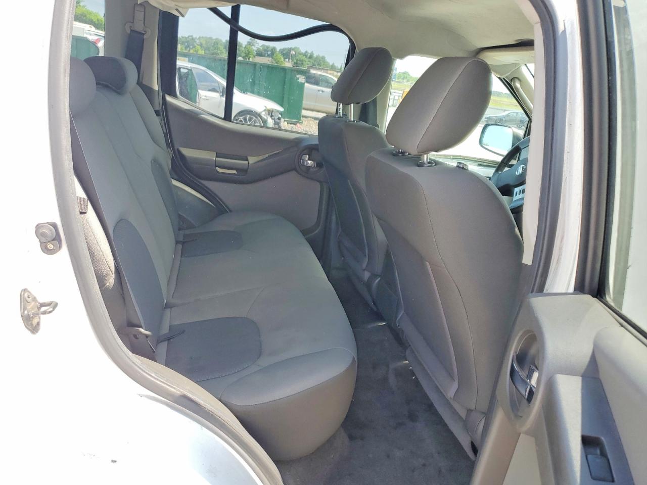 2010 NISSAN XTERRA X photo 31