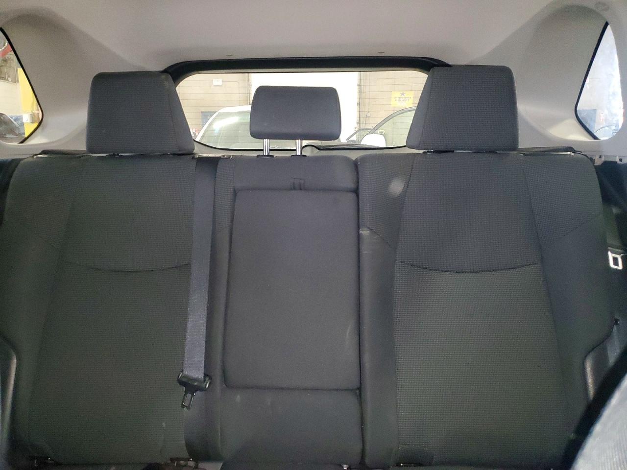 2021 TOYOTA RAV4 LE photo 10