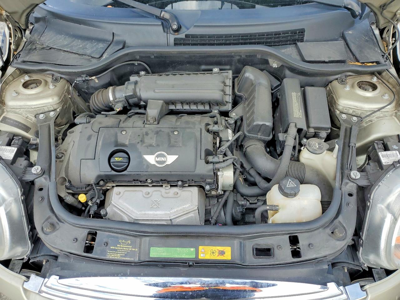 2010 MINI COOPER photo 31