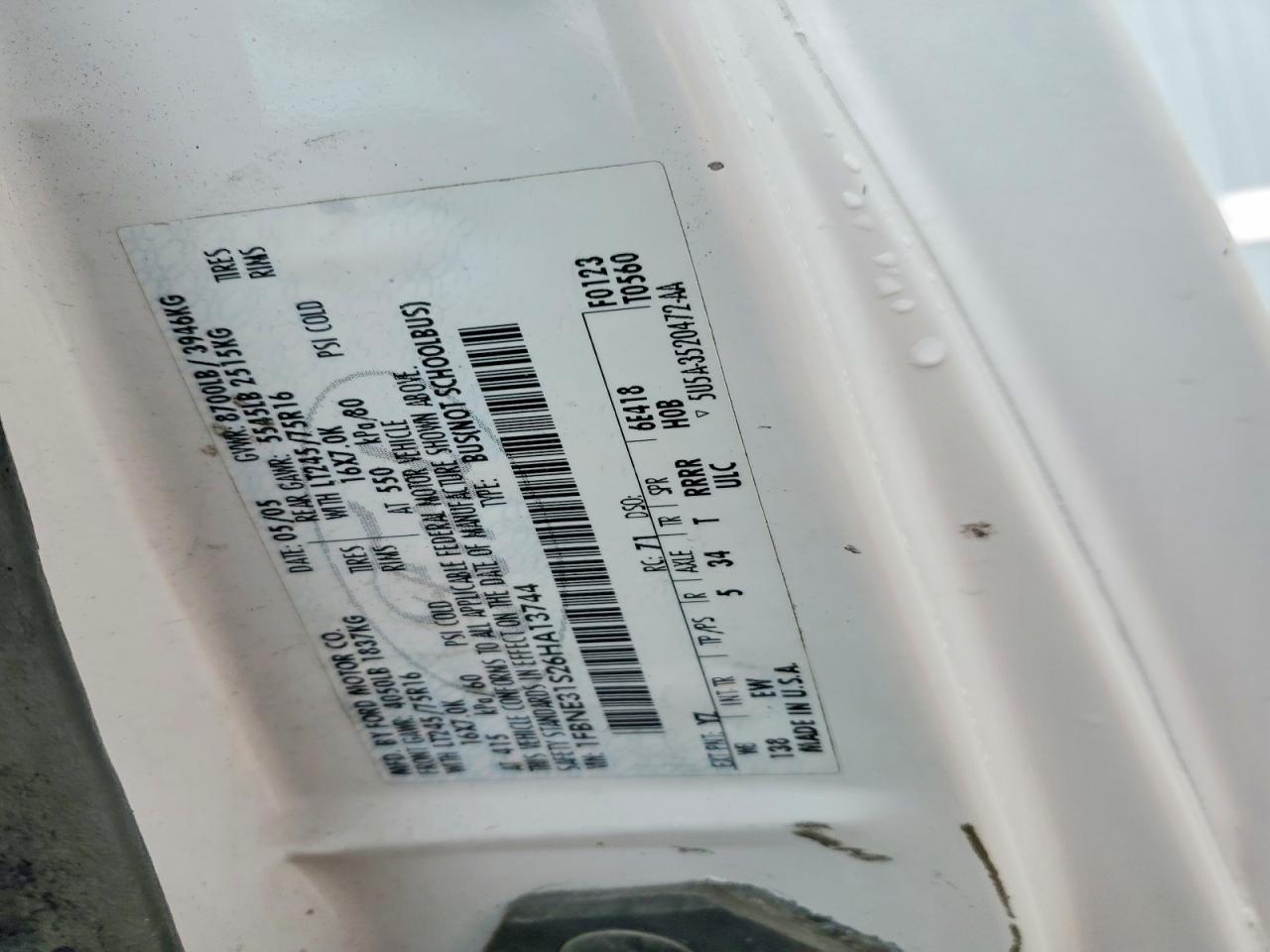 2006 FORD ECONOLINE E350 SUPER DUTY WAGON photo 27