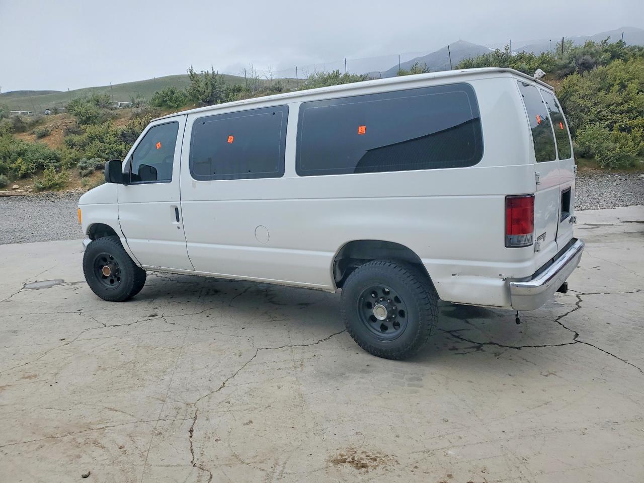 2006 FORD ECONOLINE E350 SUPER DUTY WAGON photo 3