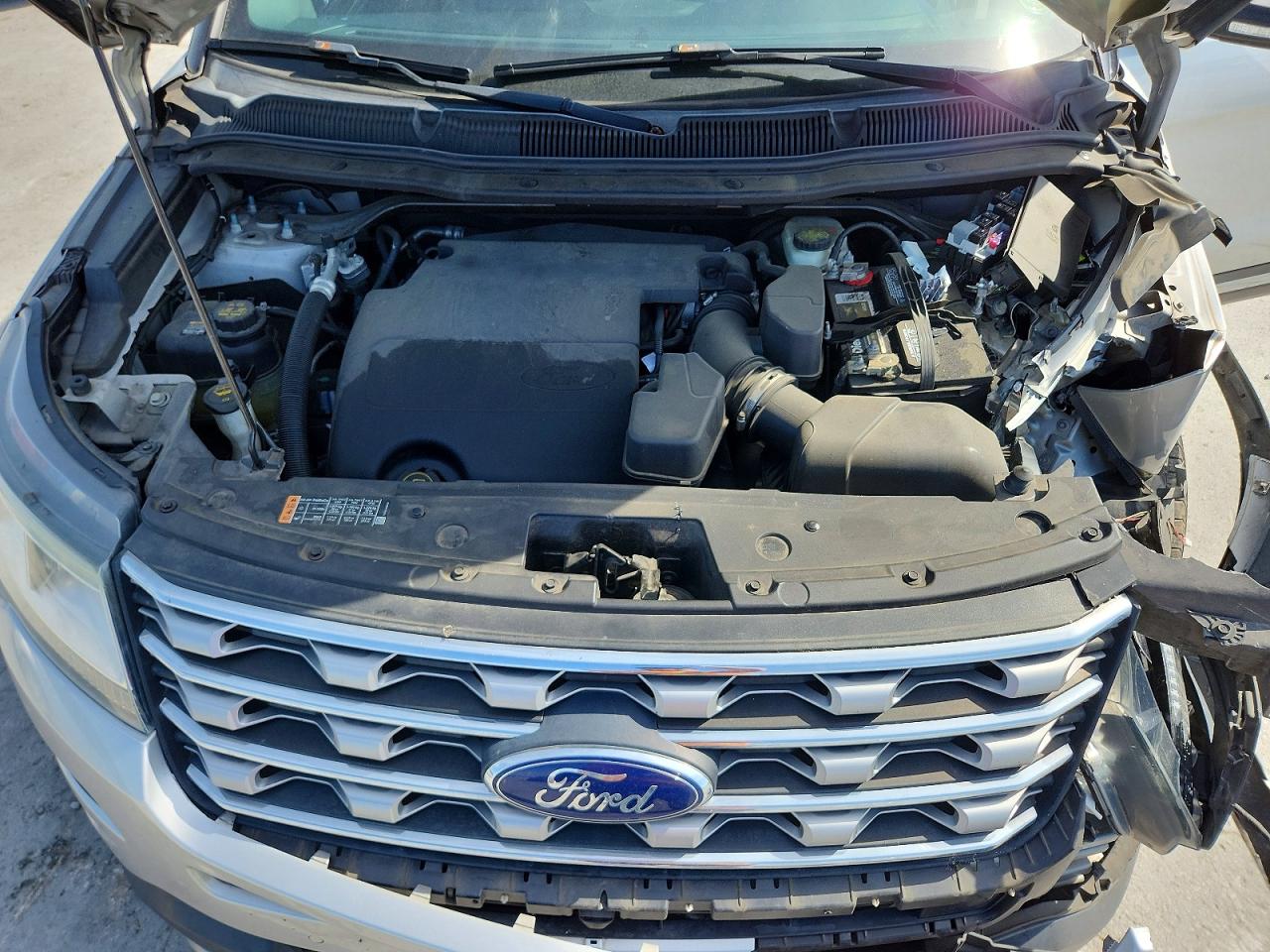 2016 FORD EXPLORER LIMITED photo 23