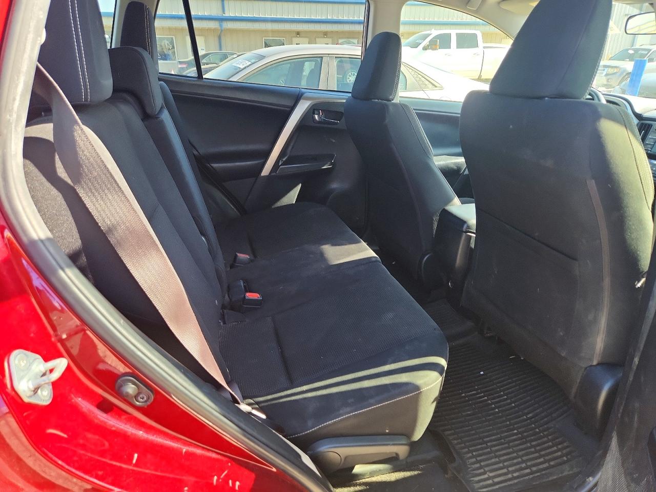 2018 TOYOTA RAV4 XLE photo 21
