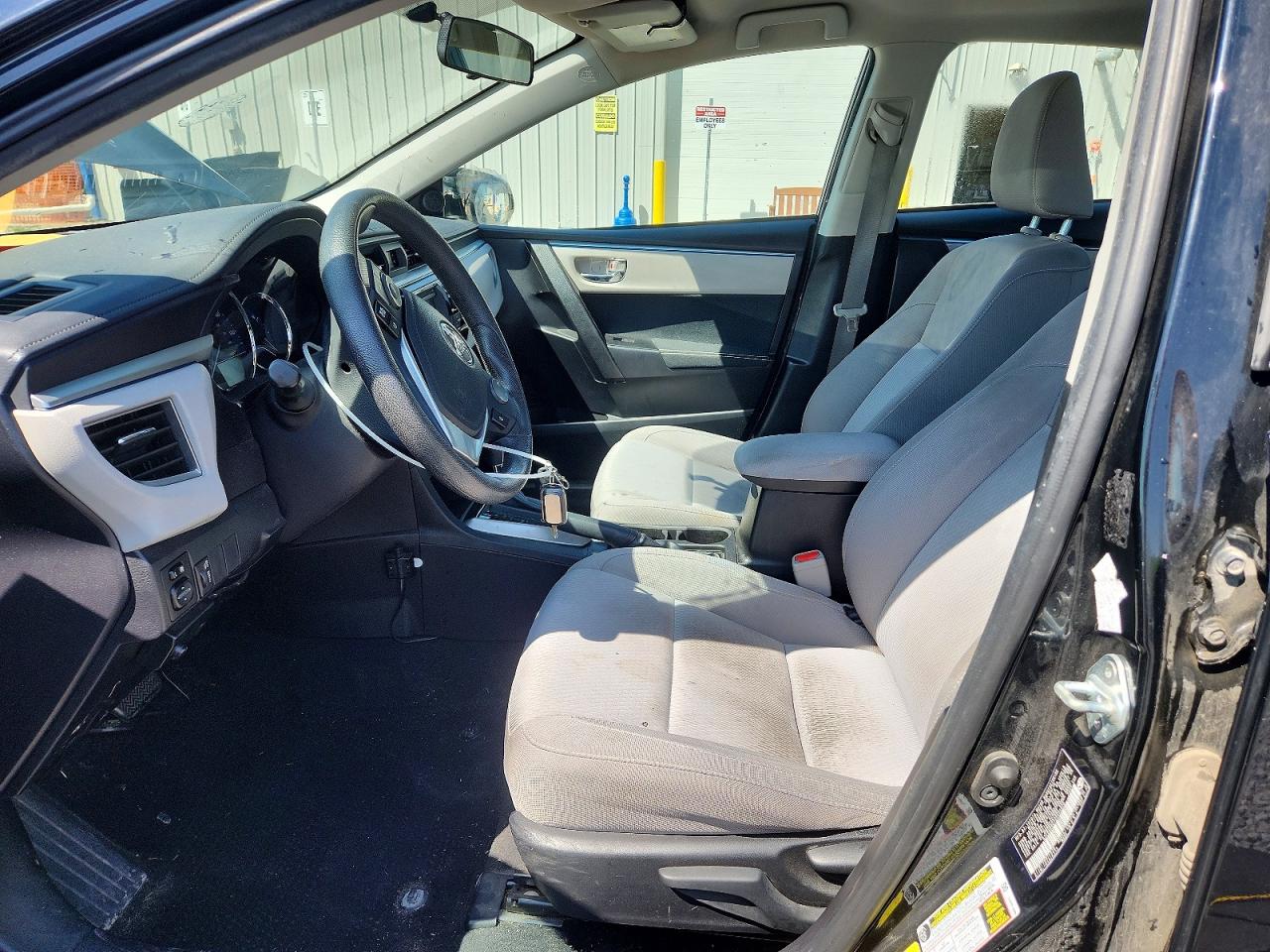 2016 TOYOTA COROLLA LE photo 13