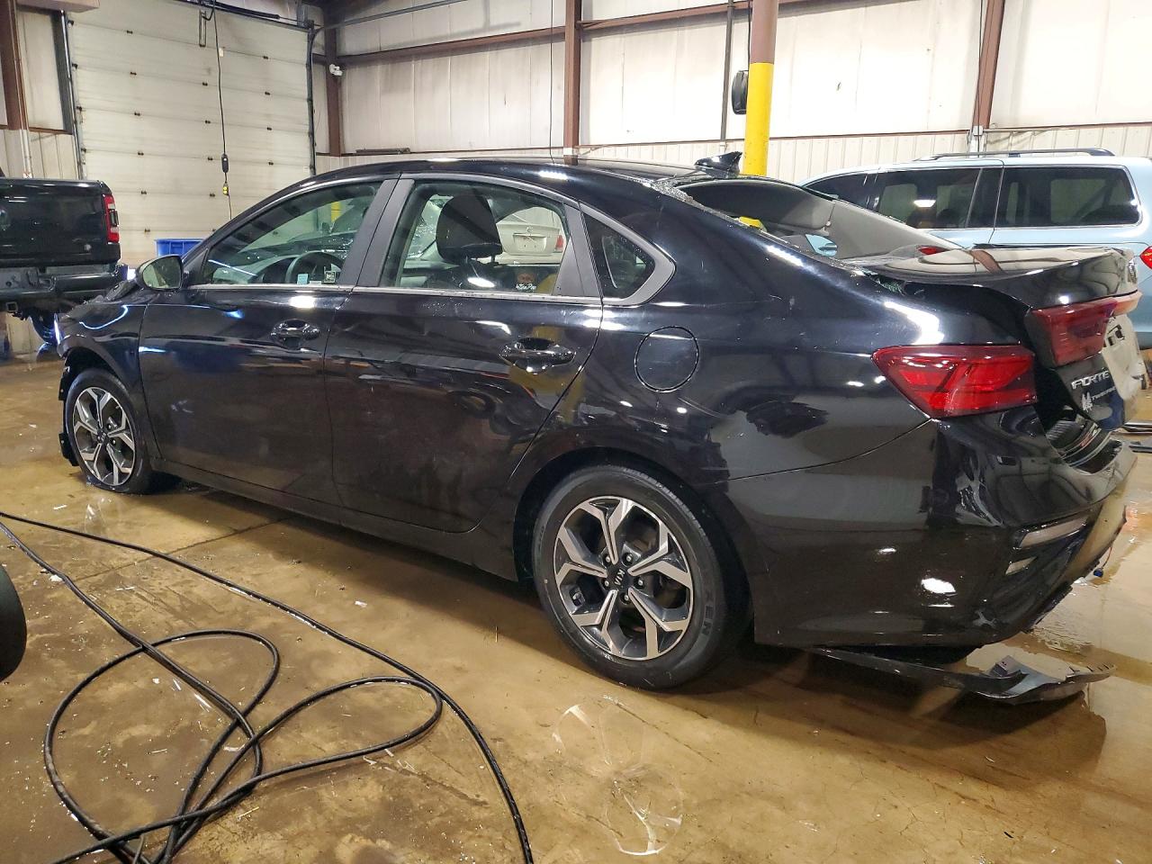 2019 KIA FORTE LXS photo 2