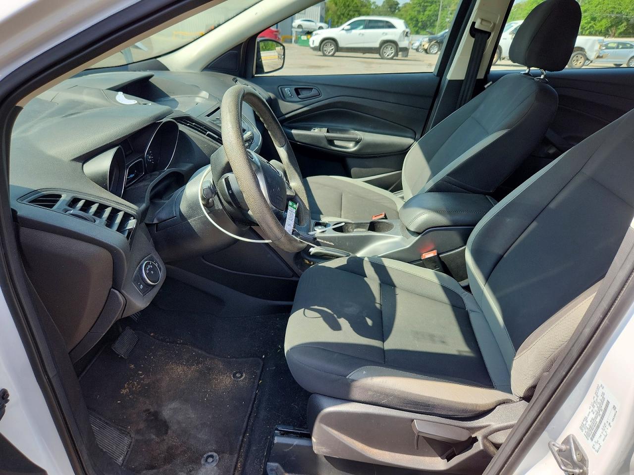 2016 FORD ESCAPE S photo 13