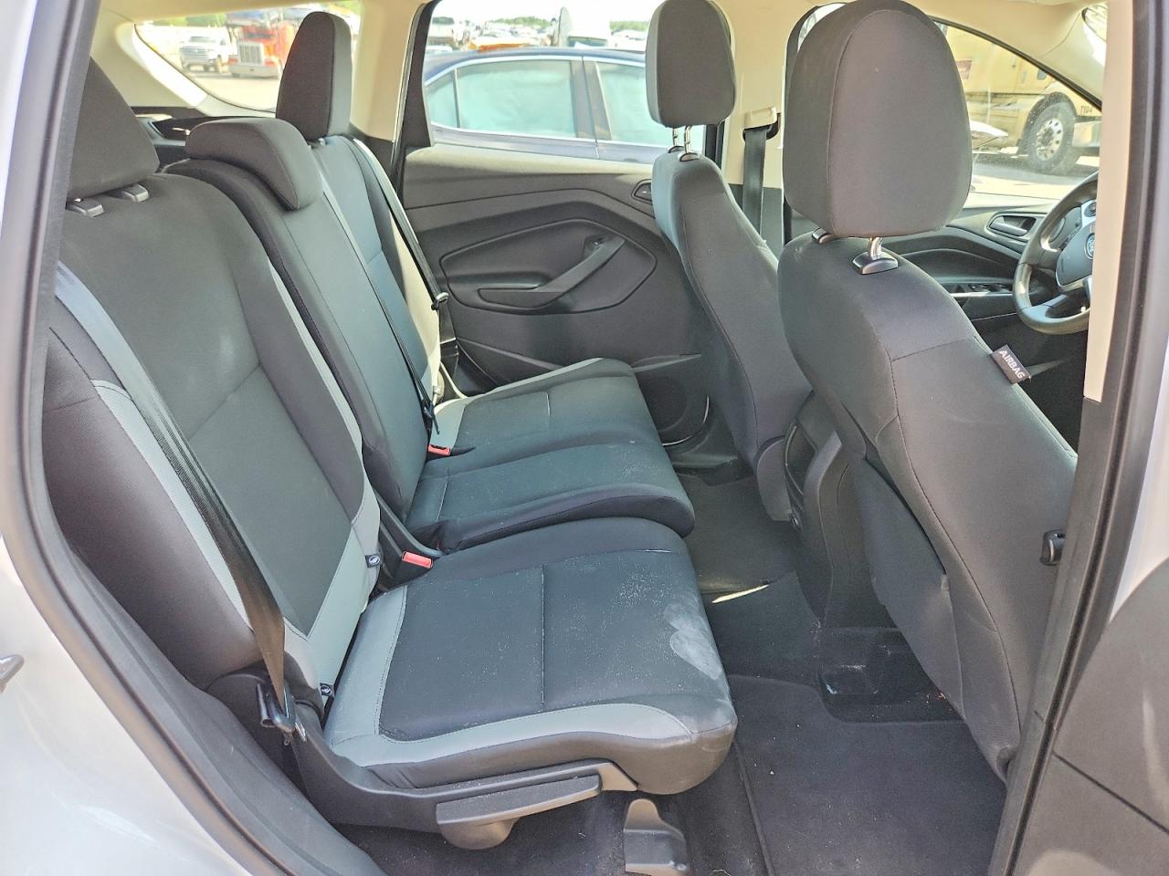 2016 FORD ESCAPE S photo 21