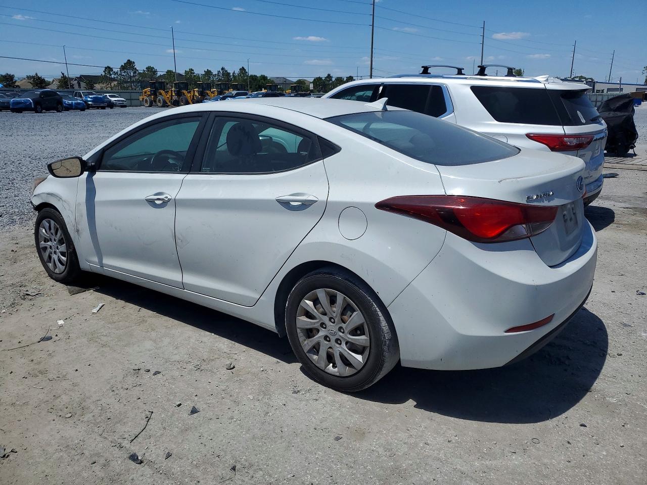 2015 HYUNDAI ELANTRA SE photo 3
