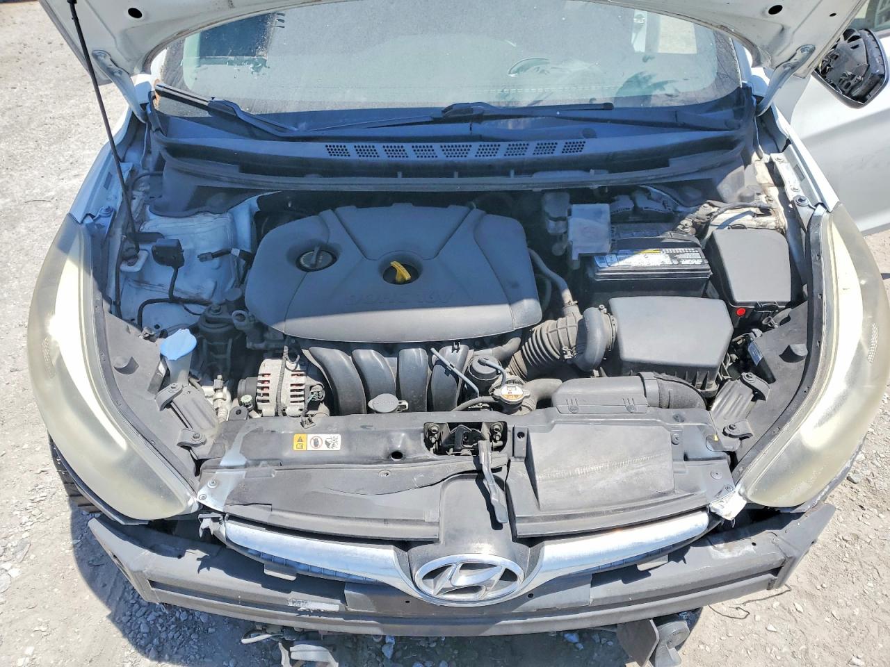 2015 HYUNDAI ELANTRA SE photo 21