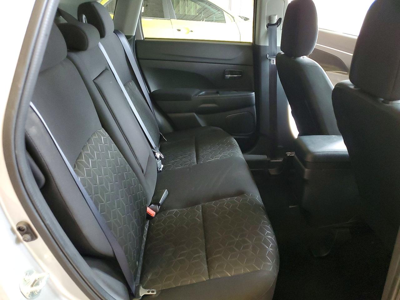 2023 MITSUBISHI OUTLANDER SPORT S photo 31
