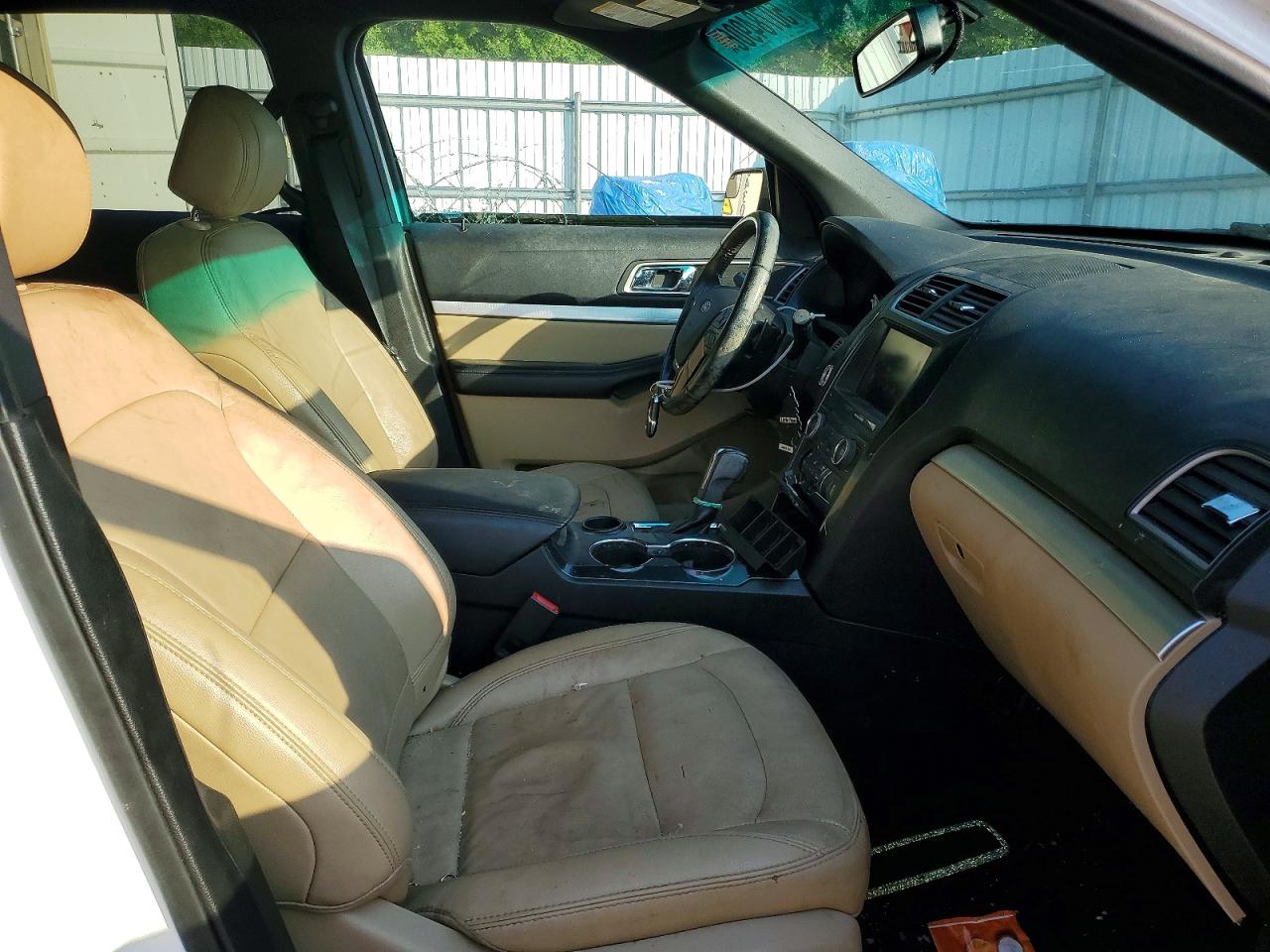 2016 FORD EXPLORER XLT photo 13