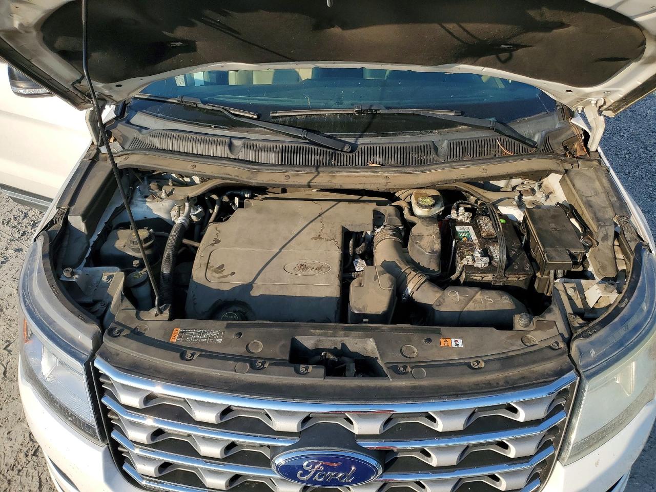 2016 FORD EXPLORER XLT photo 23