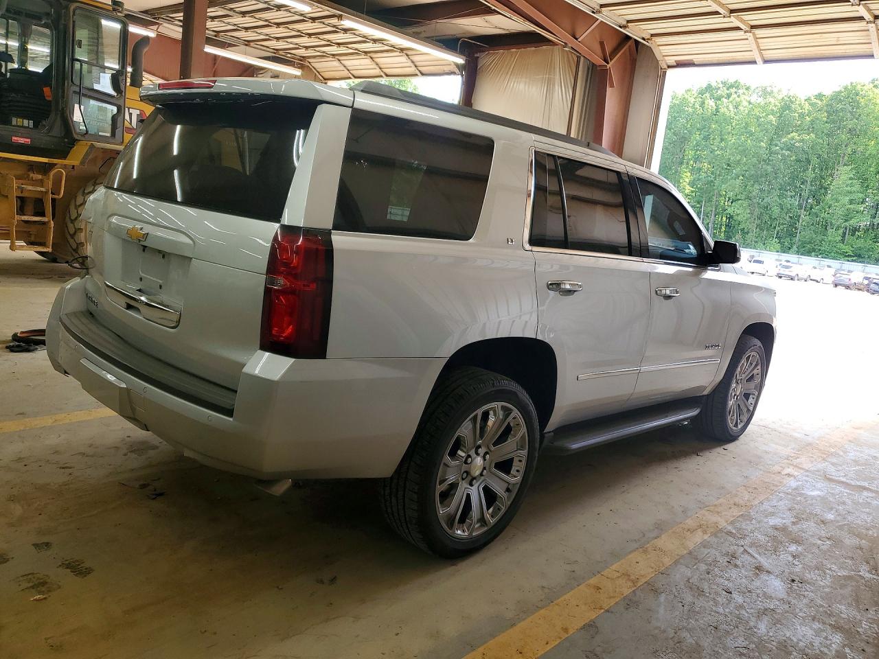 2017 CHEVROLET TAHOE C1500 LT photo 5