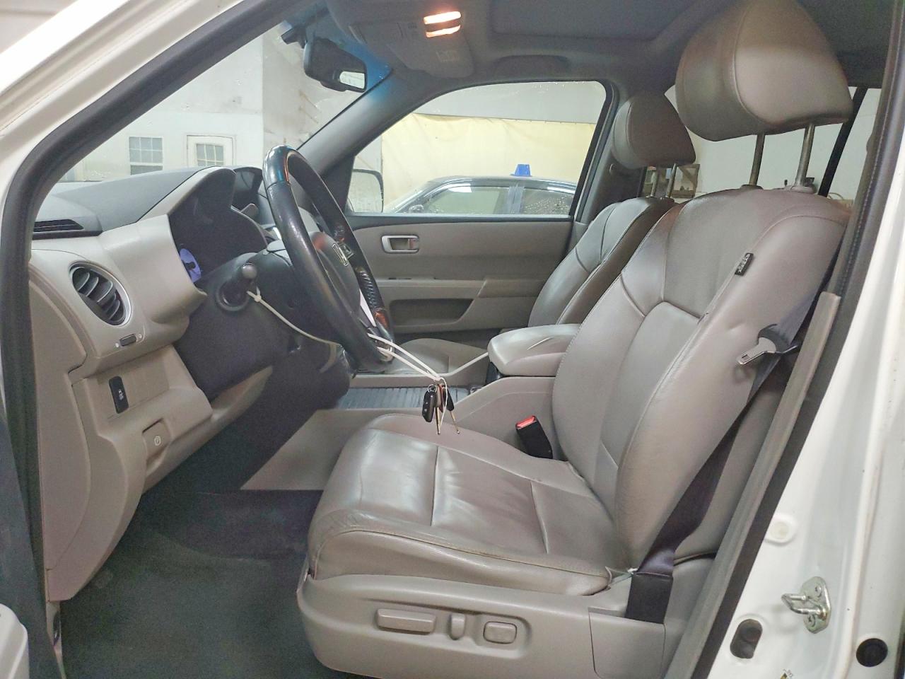 2015 HONDA PILOT EXLN photo 13