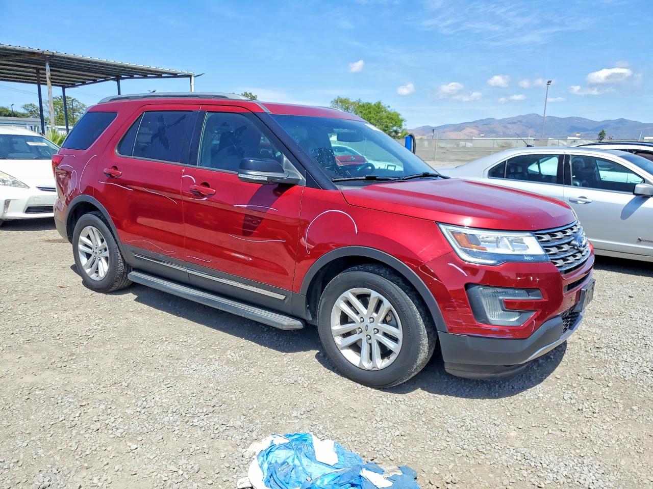 2017 FORD EXPLORER XLT photo 7