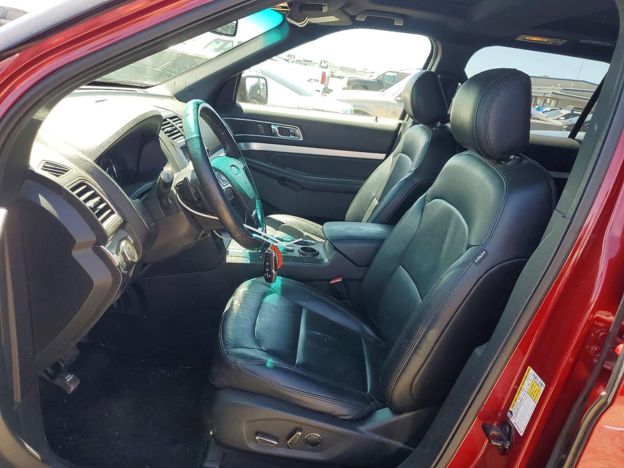 2017 FORD EXPLORER XLT photo 13
