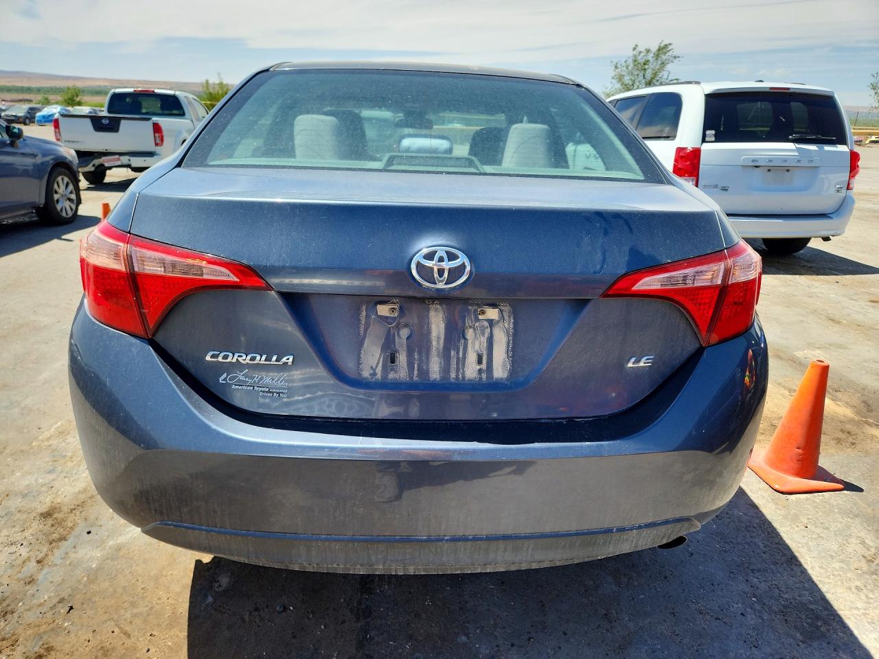 2019 TOYOTA COROLLA LE photo 11
