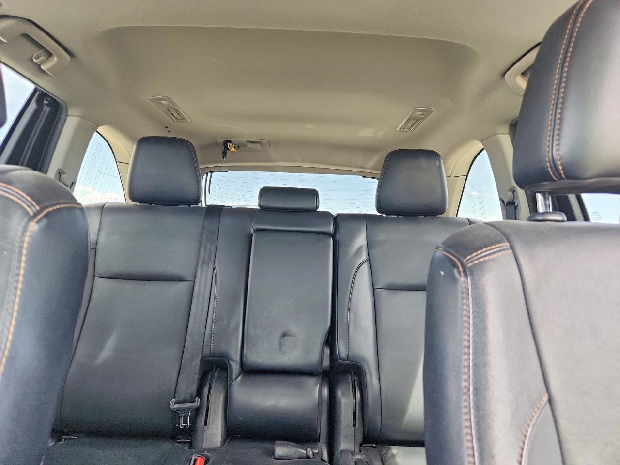 2019 TOYOTA HIGHLANDER XLE photo 10