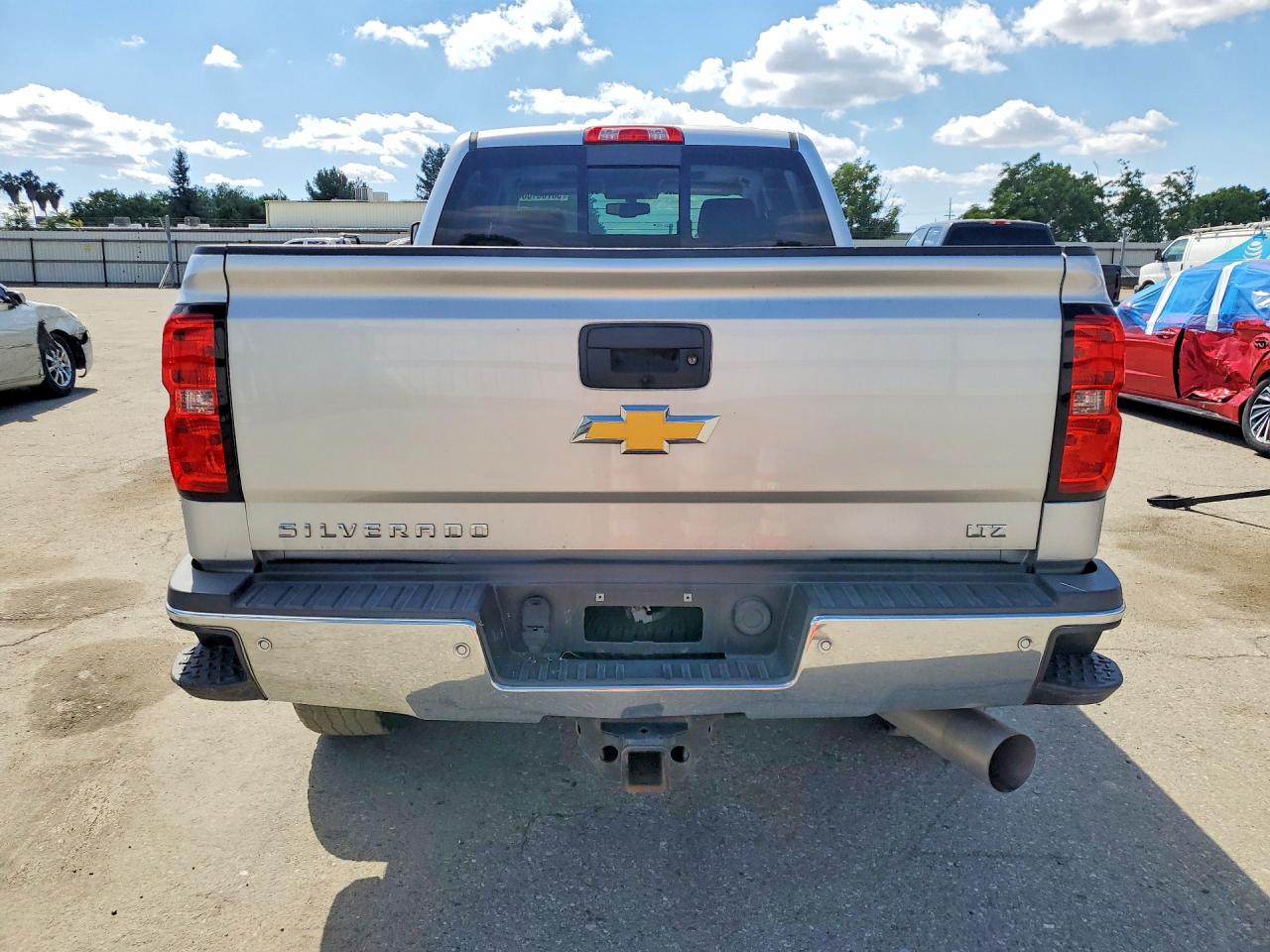 2018 CHEVROLET SILVERADO K2500 HEAVY DUTY LTZ photo 16