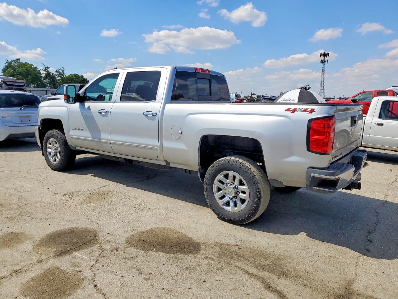 2018 CHEVROLET SILVERADO K2500 HEAVY DUTY LTZ photo 4