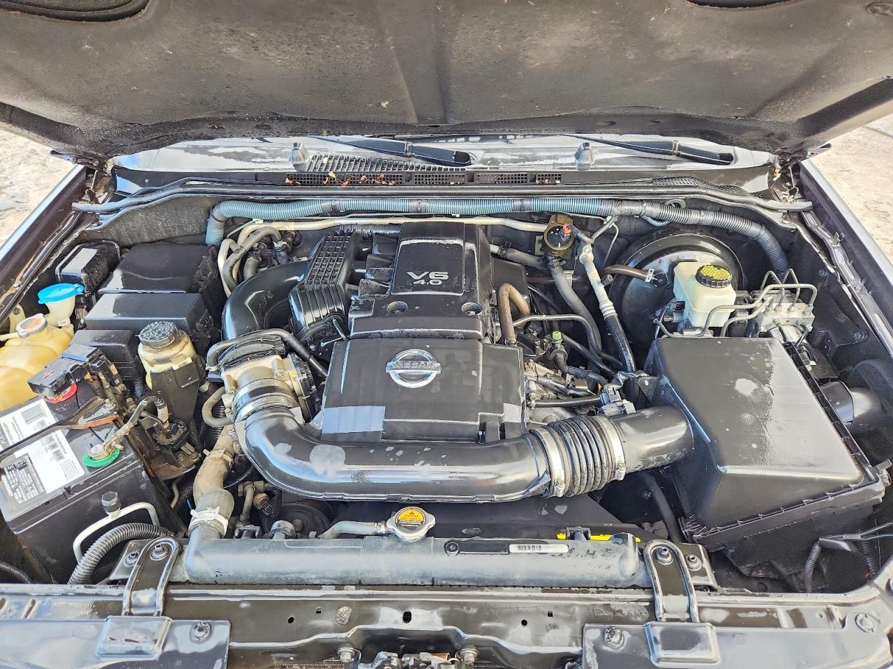 2012 NISSAN PATHFINDER S photo 34