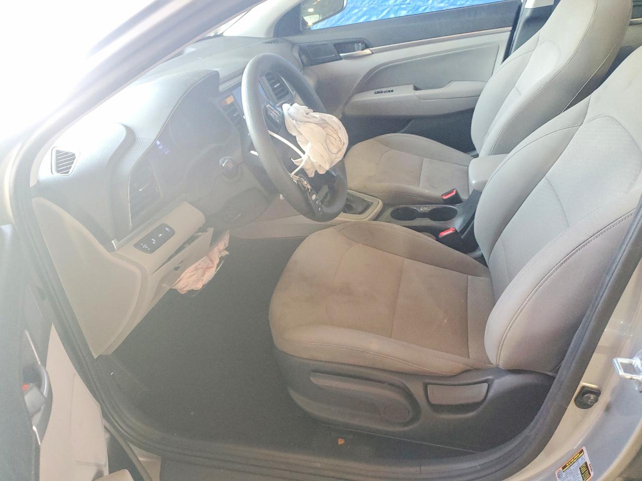 2020 HYUNDAI ELANTRA photo 19