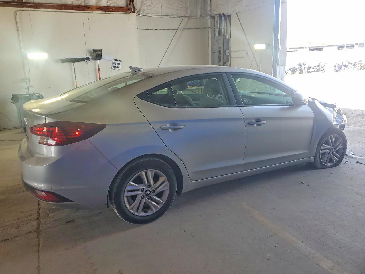 2020 HYUNDAI ELANTRA photo 7