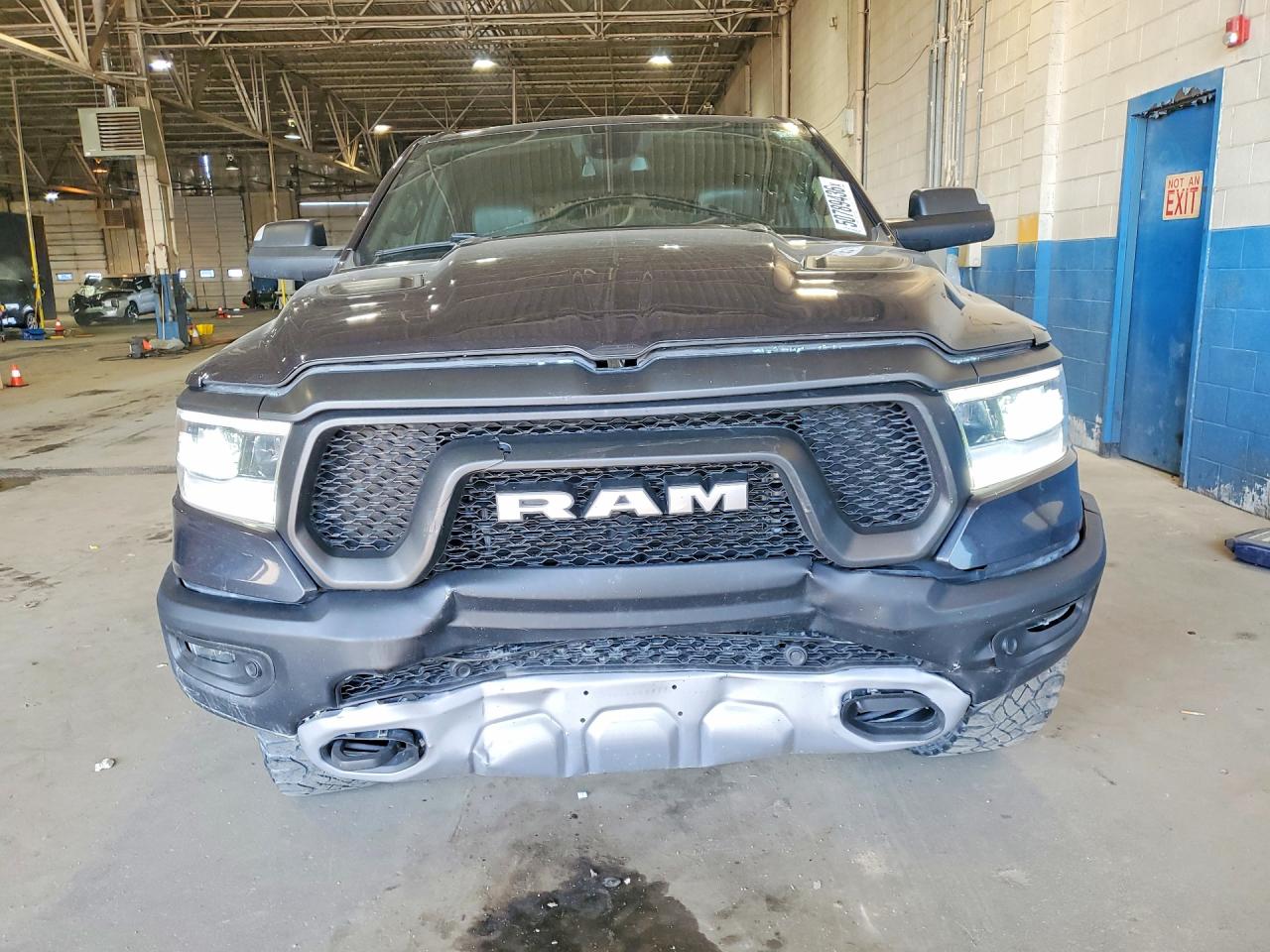 2019 RAM 1500 REBEL photo 13