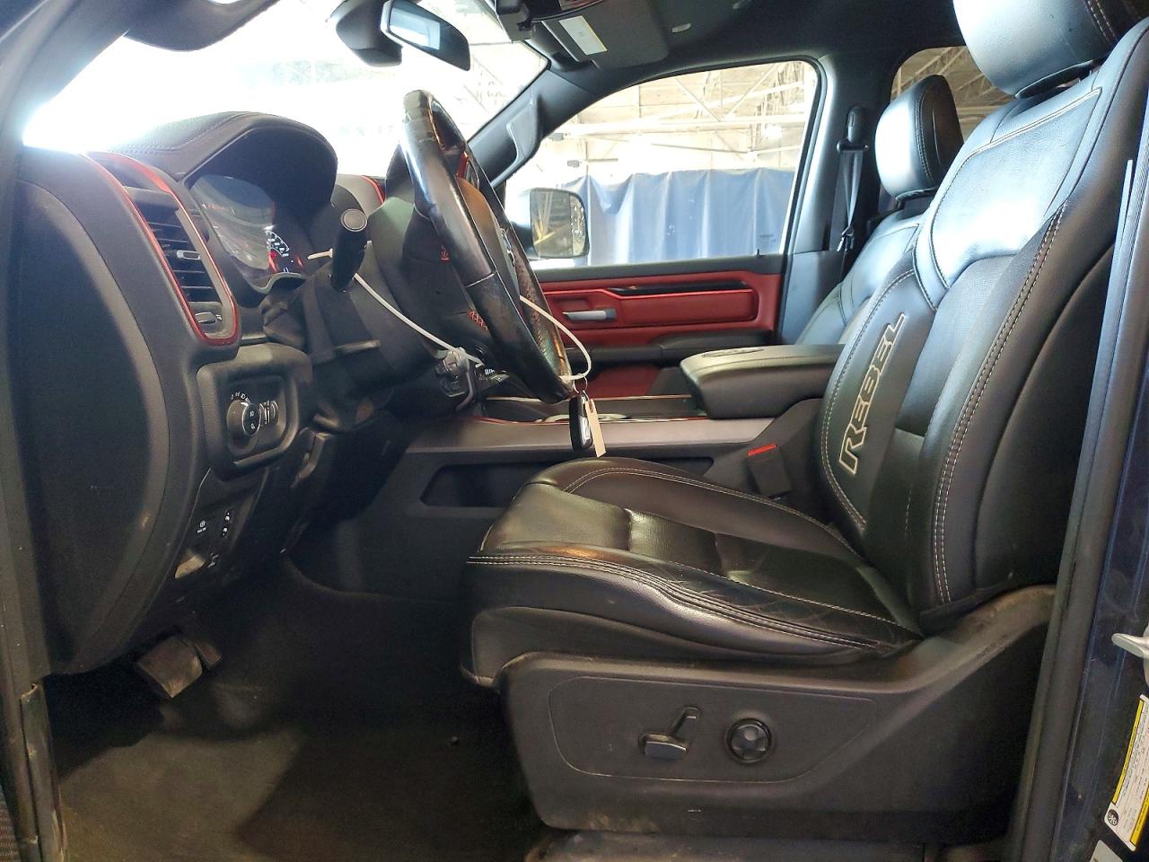 2019 RAM 1500 REBEL photo 19