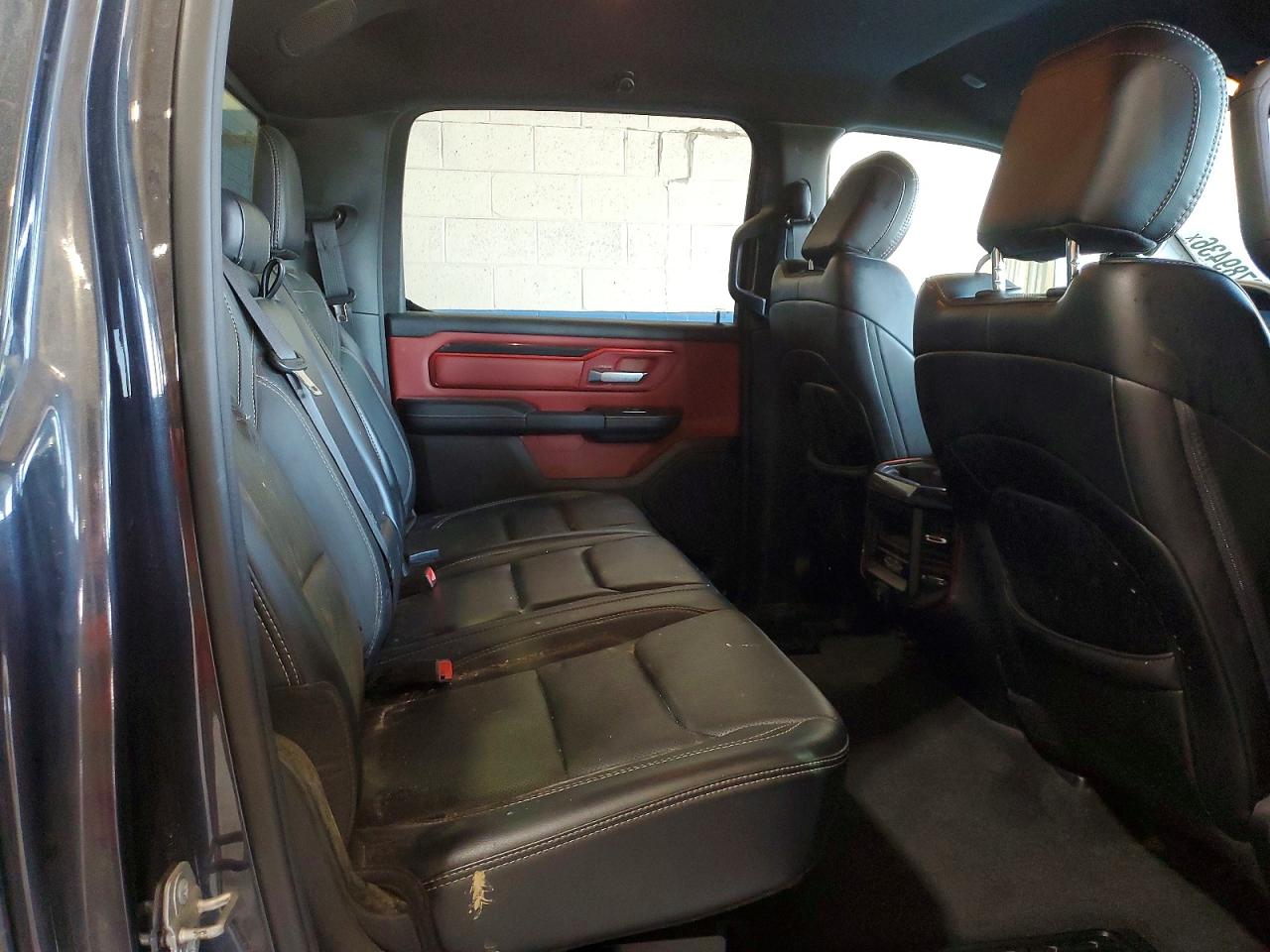 2019 RAM 1500 REBEL photo 28
