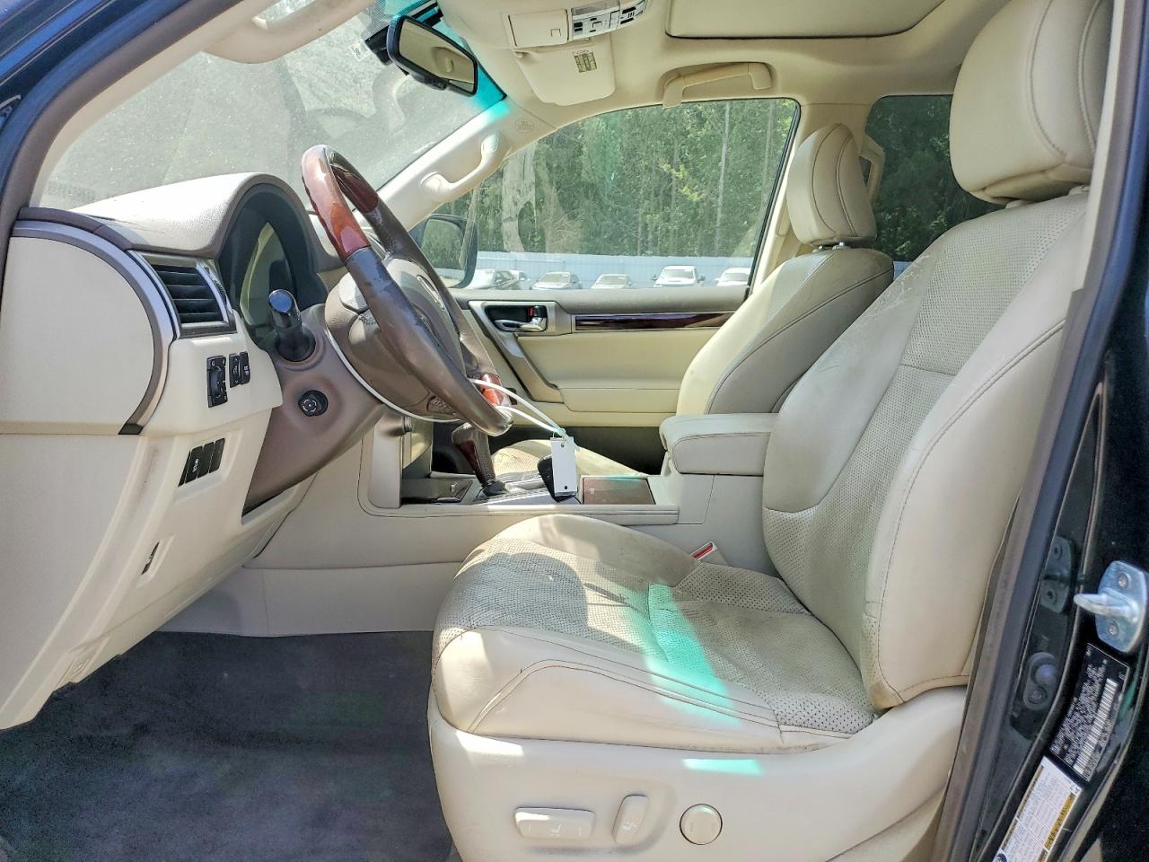 2011 LEXUS GX 460 photo 13