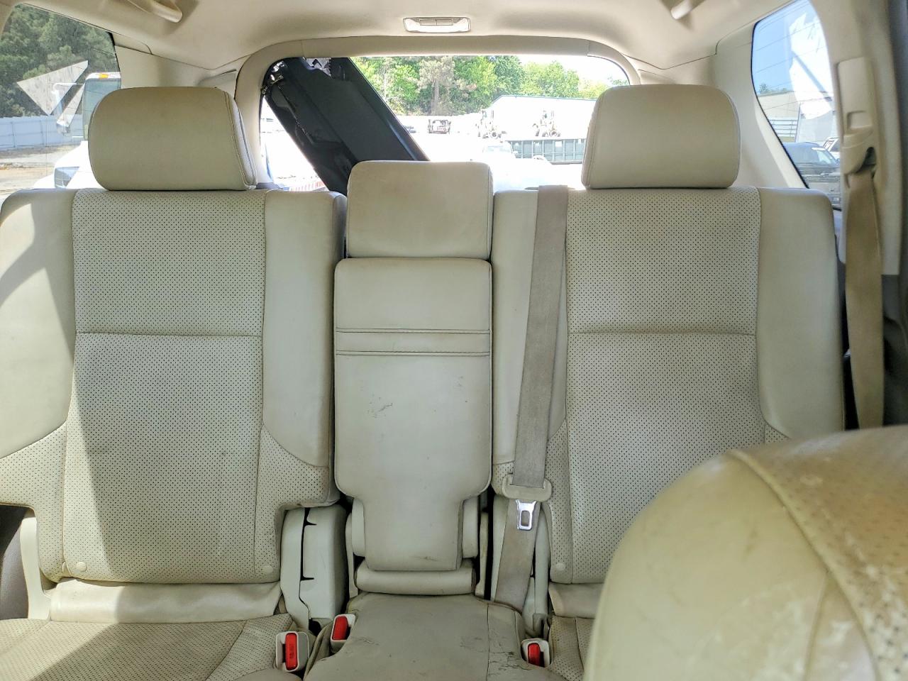 2011 LEXUS GX 460 photo 19