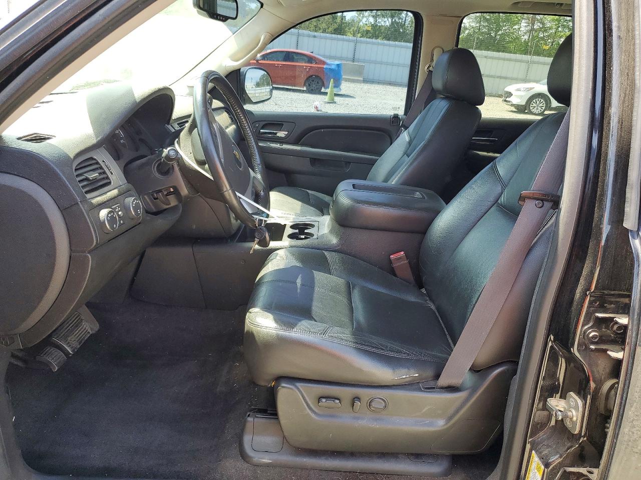 2011 CHEVROLET TAHOE K1500 LT photo 19
