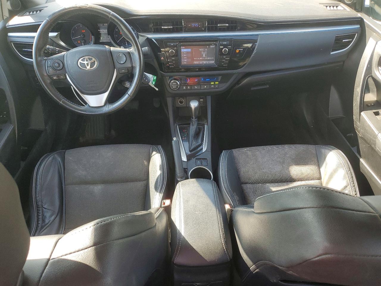 2016 TOYOTA COROLLA S photo 15