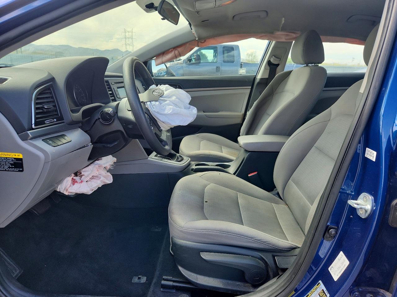 2017 HYUNDAI ELANTRA SE photo 19