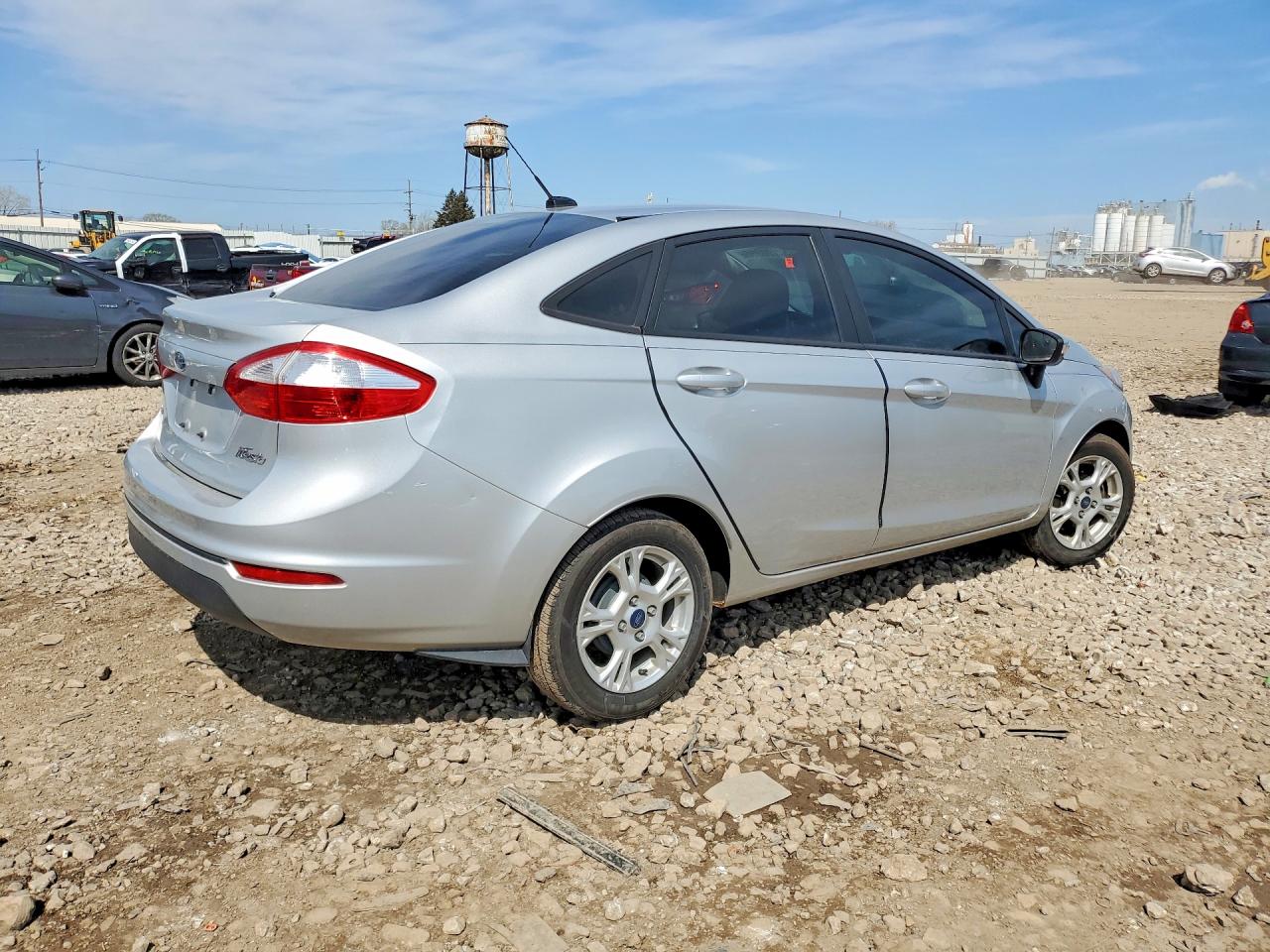 2015 FORD FIESTA SE photo 7