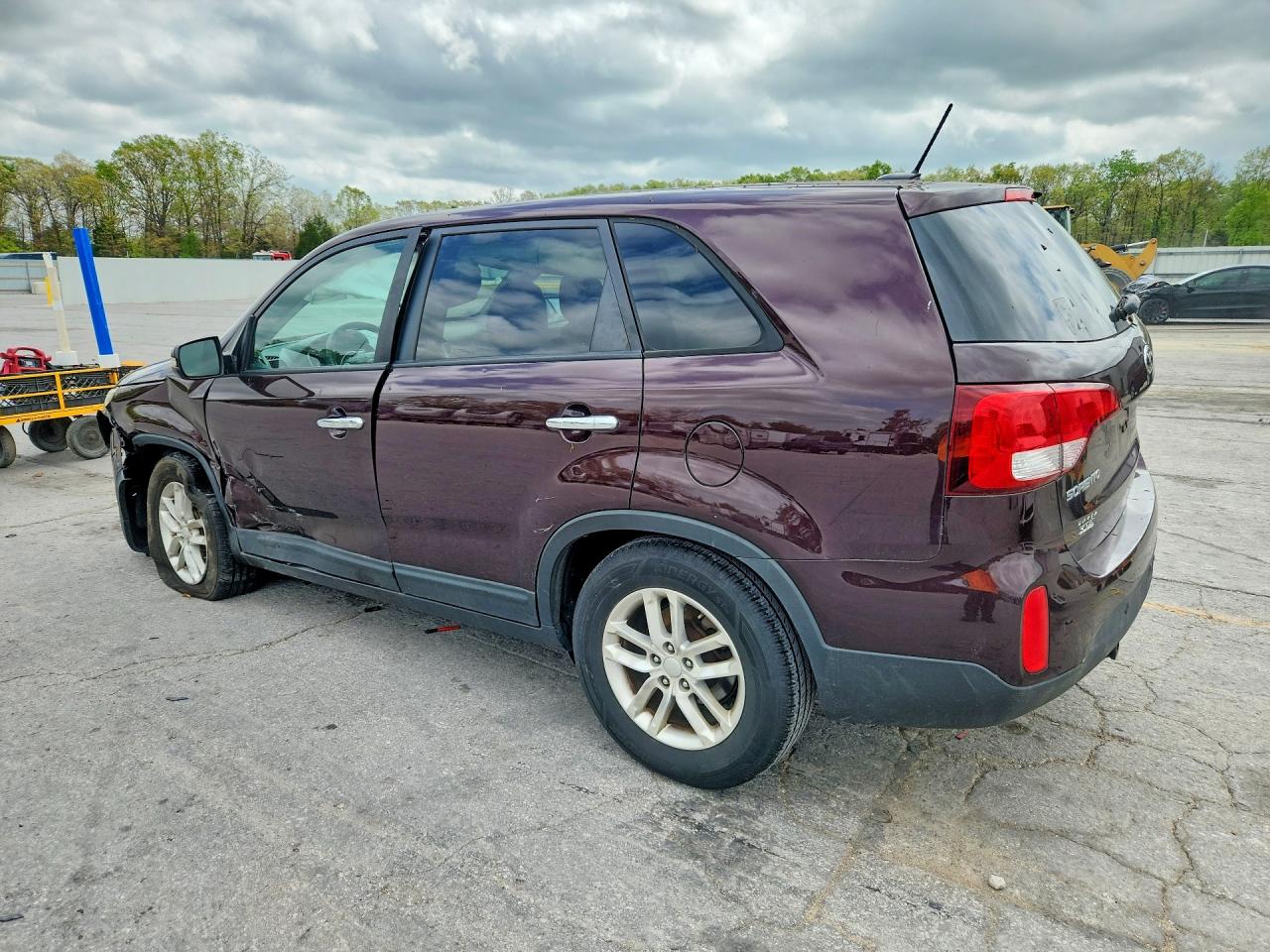 2015 KIA SORENTO LX photo 3