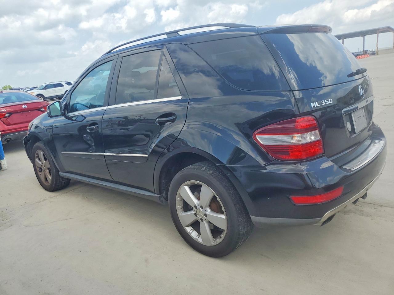 2011 MERCEDES-BENZ ML 350 4MATIC photo 3