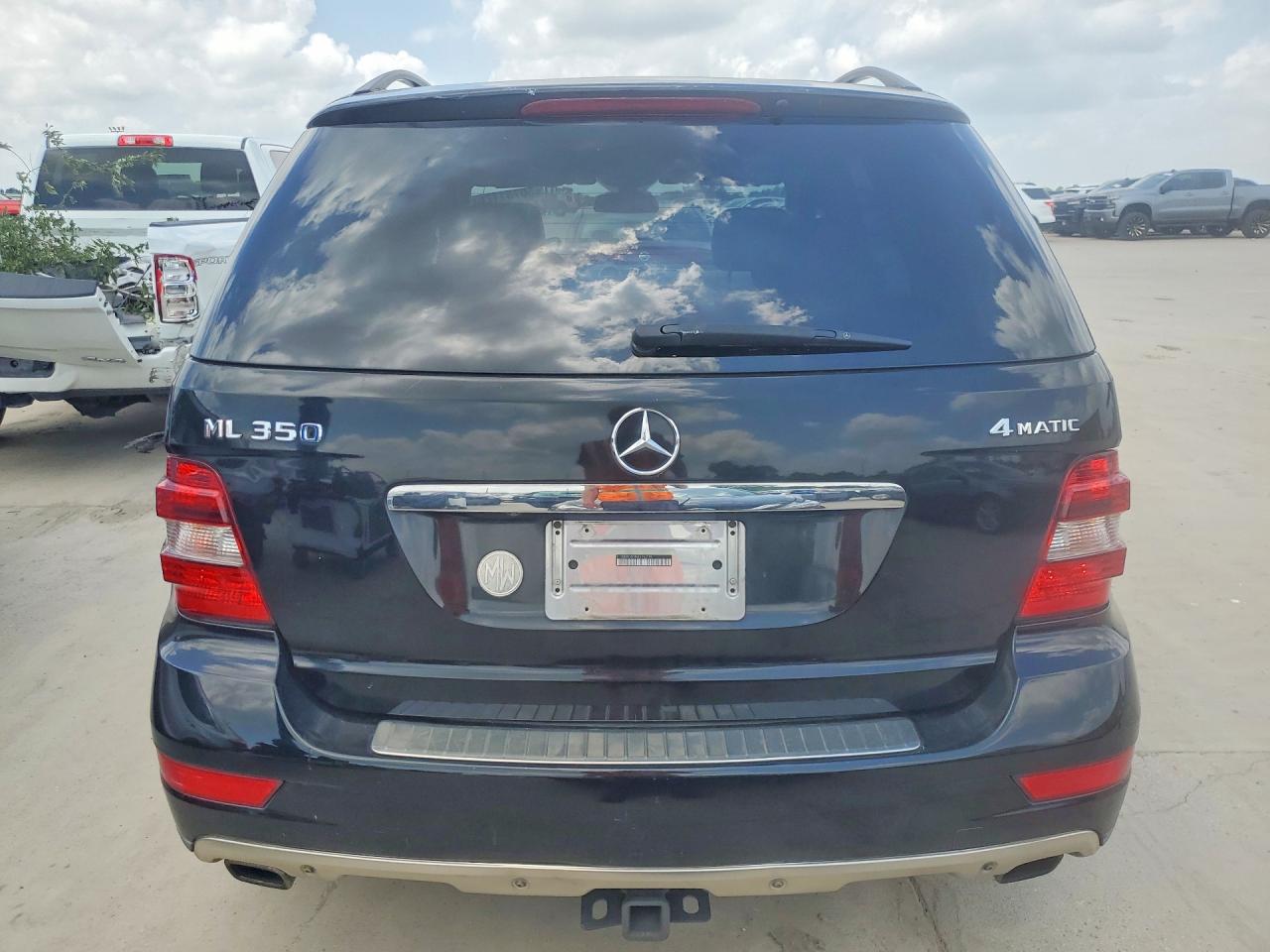 2011 MERCEDES-BENZ ML 350 4MATIC photo 11