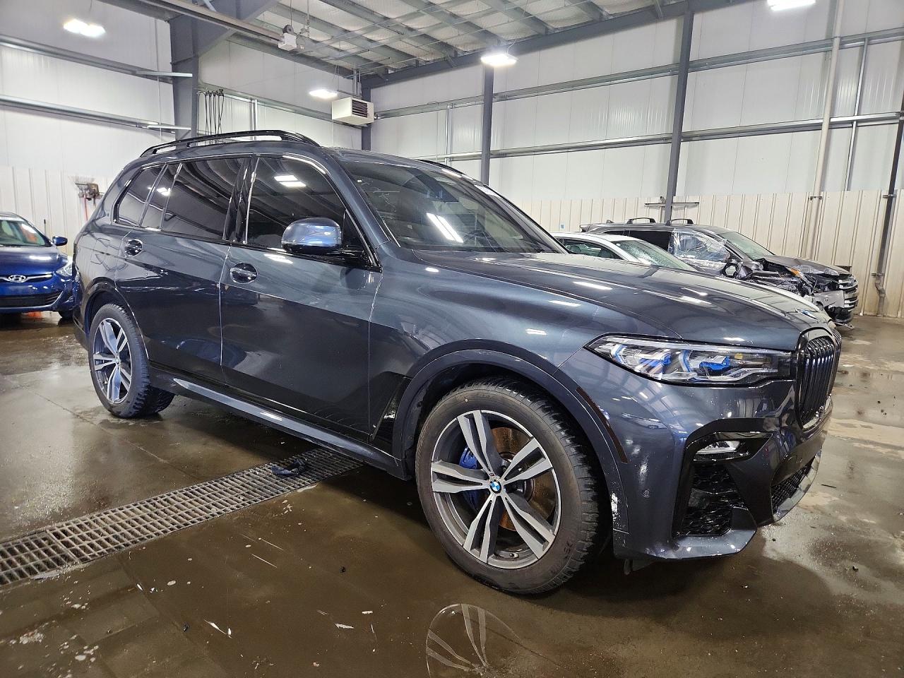 2022 BMW X7 M50I photo 7