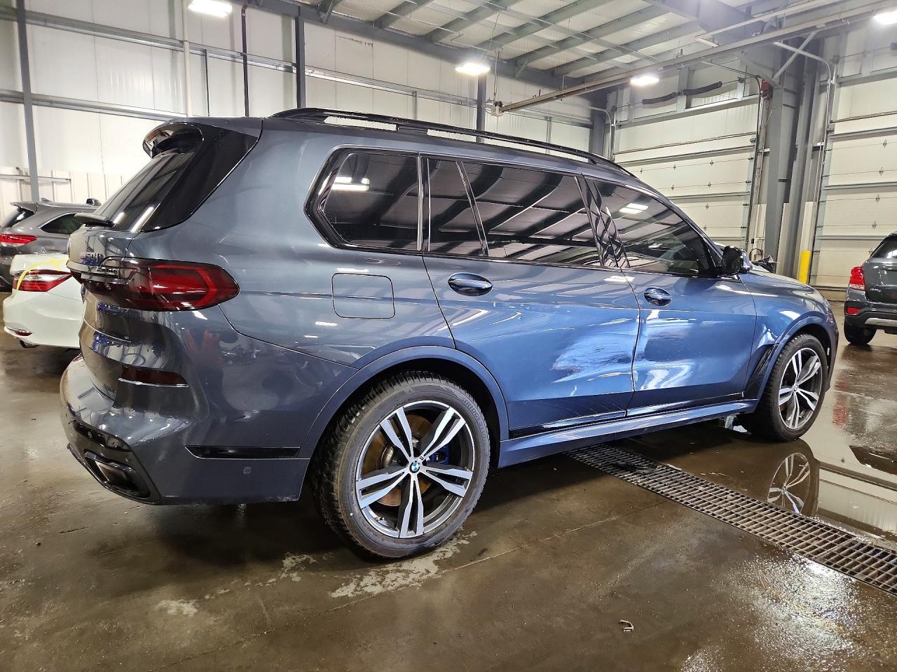 2022 BMW X7 M50I photo 5