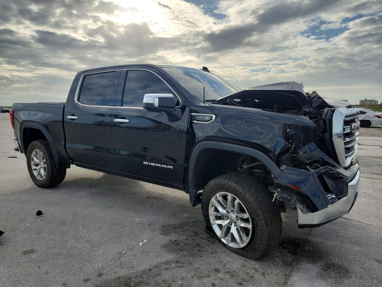 2019 GMC SIERRA K1500 SLT photo 10