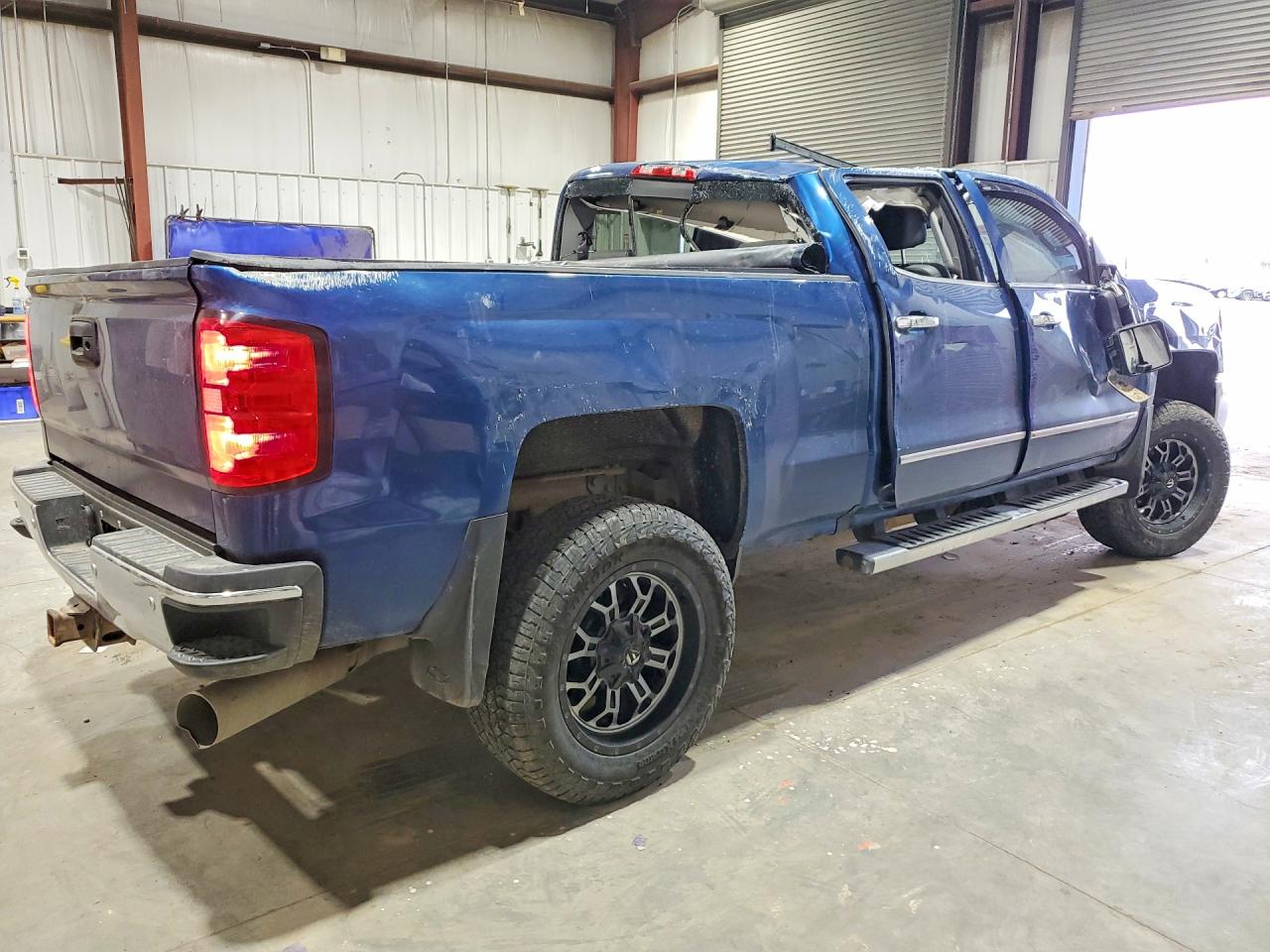 2017 CHEVROLET SILVERADO K3500 LTZ photo 5